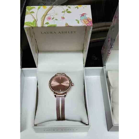 WOMEN'S DESIGNER WRIST WATCH IN LAURA ASHLEY GIFT BOX! CHOOSE ONE - BRAND NEW! - Picture 2 of 9